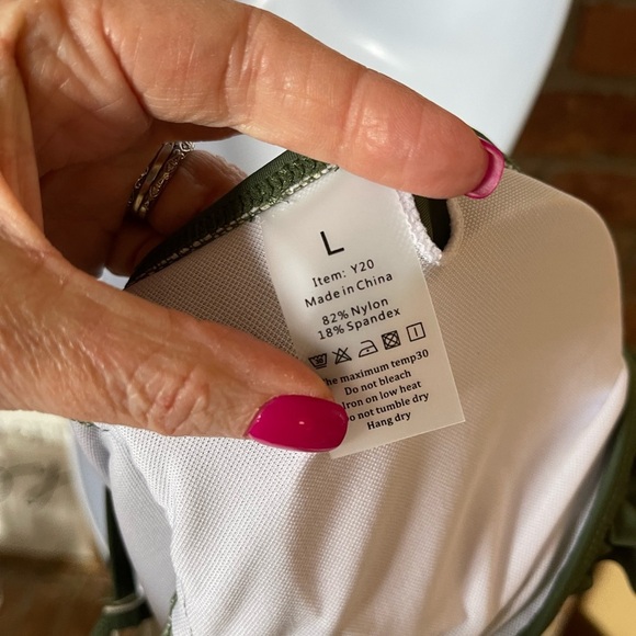 NWT Souqfone Ruffled Green One Piece Swimsuit - Picture 5 of 7